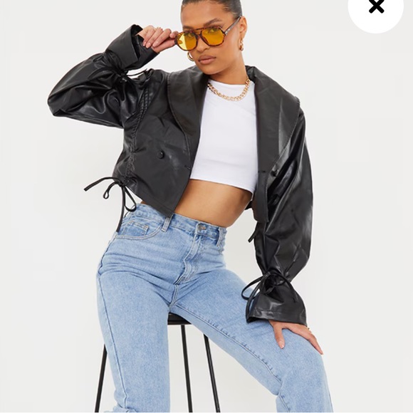 NWT Prettylittlething black faux leather ruched side tie sleeve cropped biker 6 - Picture 3 of 7